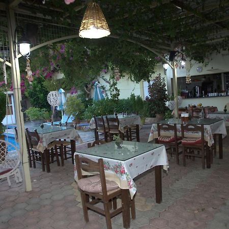 Sunrise Hotel & Apartments Родакіно Екстер'єр фото